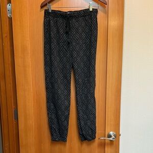 Madewell Women’s lightweight Black Geometric Pattern Jogger Pants